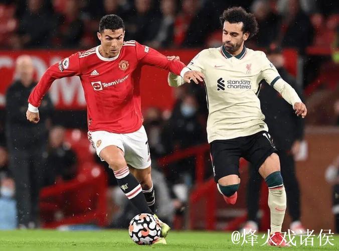 内维尔谈萨拉赫争议,理解双方立场称顶级球星行为特殊 内维尔谈萨拉赫争议,理解双方立场称顶级球星行为特殊