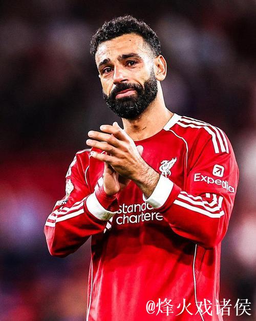 内维尔谈萨拉赫争议,理解双方立场称顶级球星行为特殊 内维尔谈萨拉赫争议,理解双方立场称顶级球星行为特殊